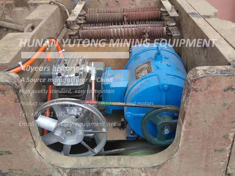 mining locomotive air braking device